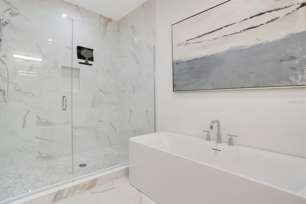 Property listing photo for 504 W Swoope AVENUE