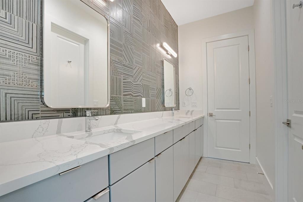 Property listing photo for 504 W Swoope AVENUE