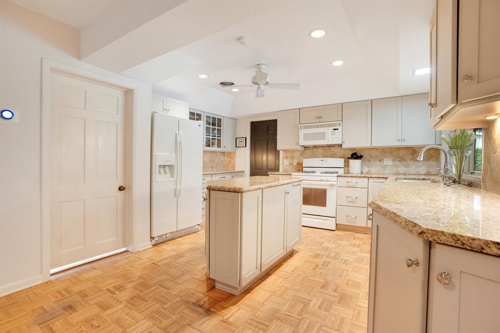 Property listing photo for 444 Lakewood DRIVE