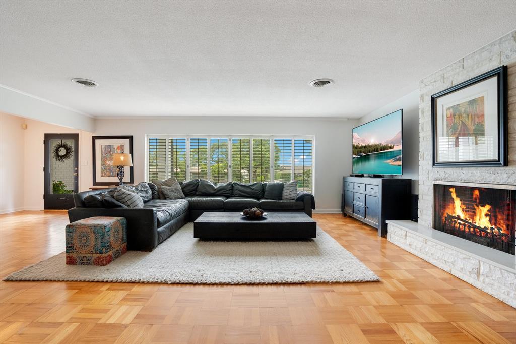 Property listing photo for 444 Lakewood DRIVE