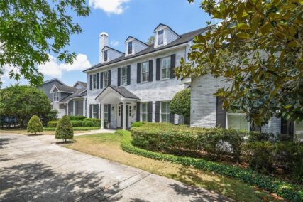 more about 1421 PLACE PICARDY