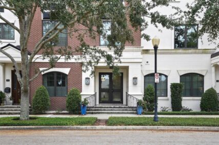 more about 100 S VIRGINIA AVENUE #319