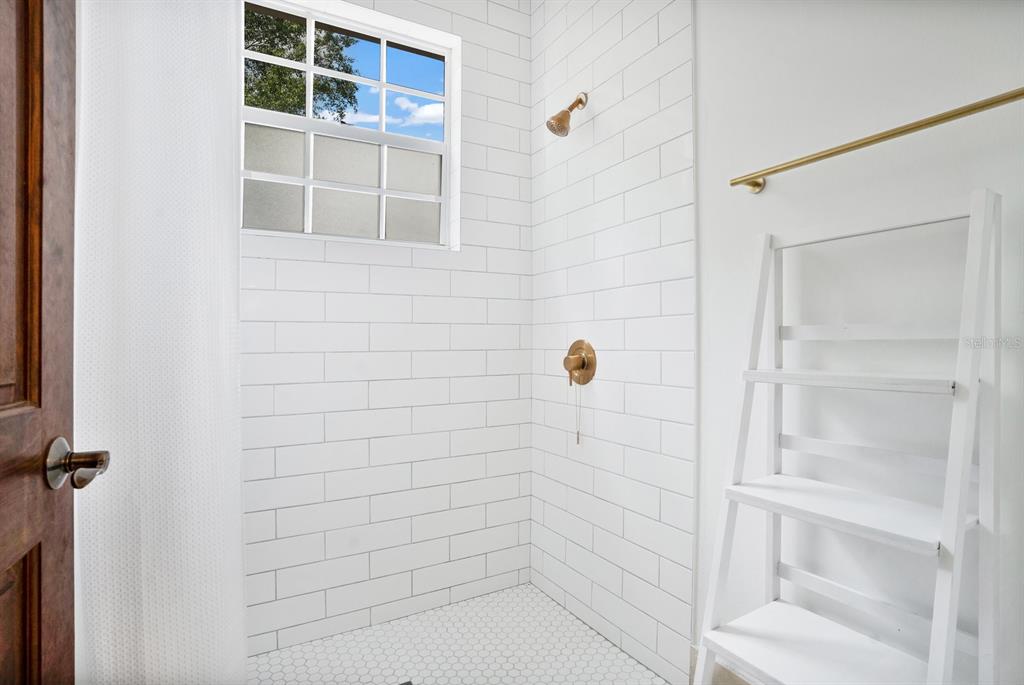 Property listing photo for 300 KILLARNEY DRIVE