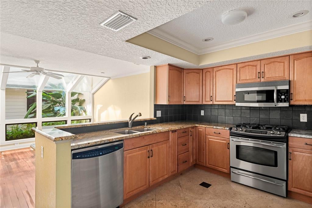 Property listing photo for 1134 WASHINGTON AVENUE #13