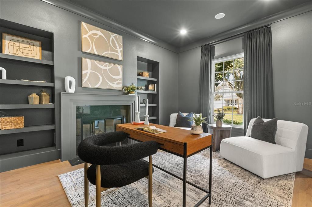 Property listing photo for 948 POINCIANA LANE