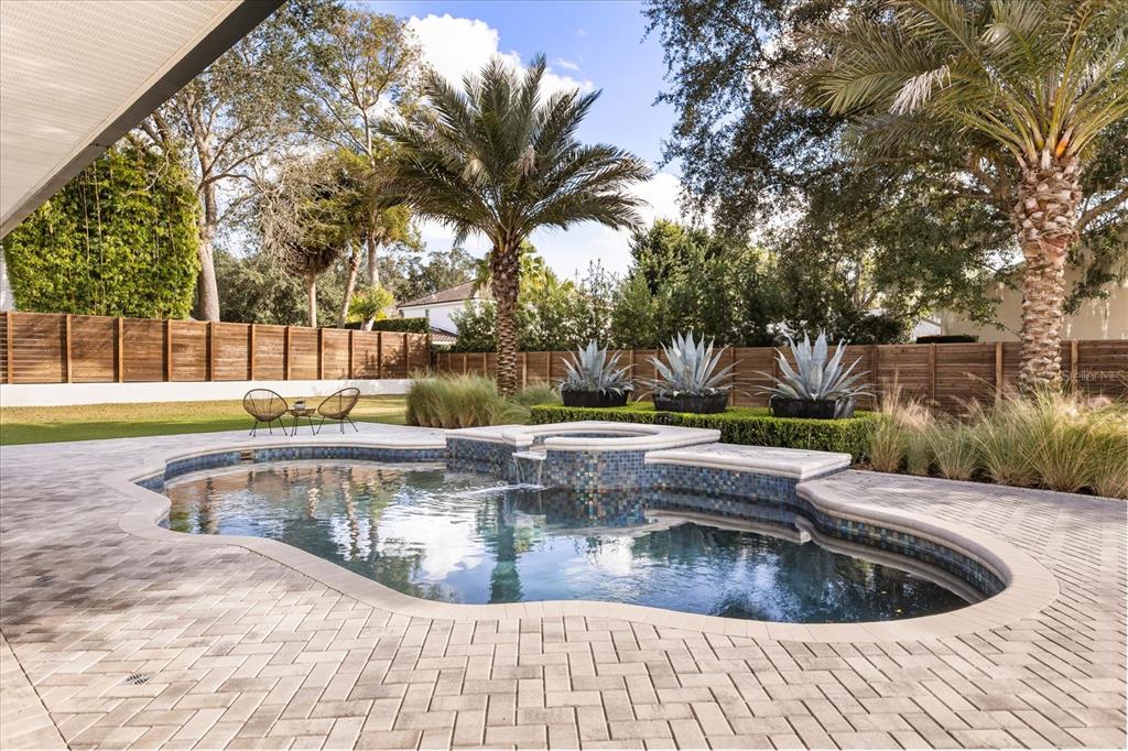 Property listing photo for 948 POINCIANA LANE