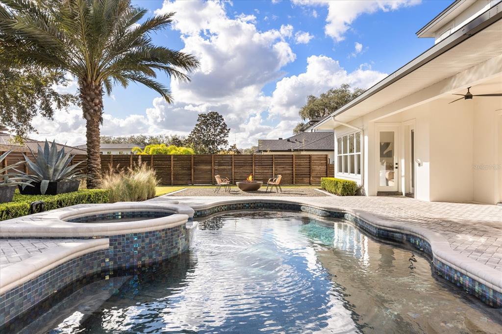 Property listing photo for 948 POINCIANA LANE