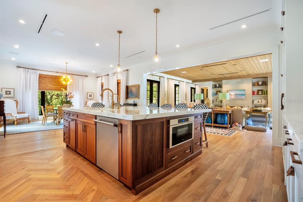 Property listing photo for 650 DIXIE PARKWAY