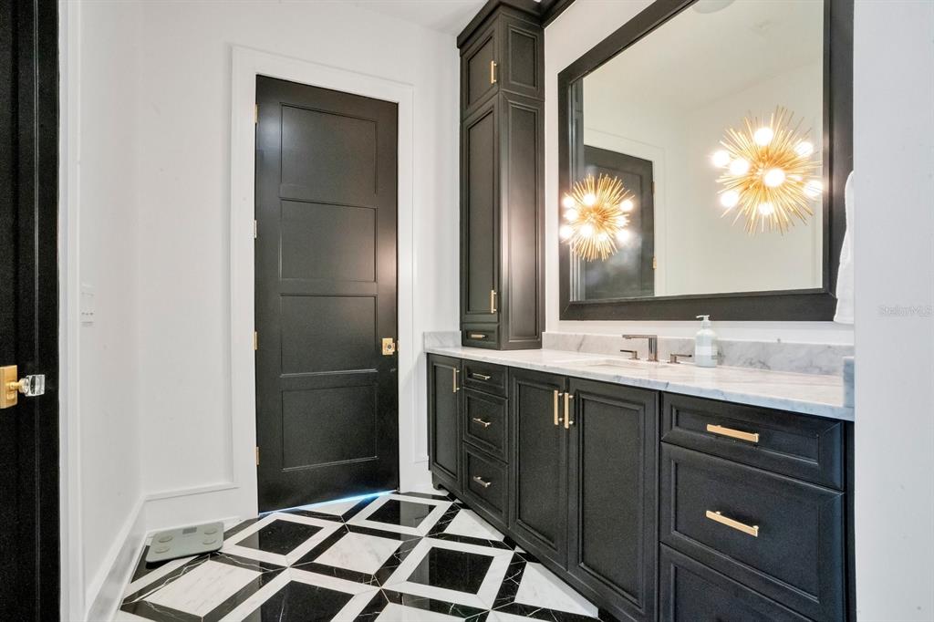 Property listing photo for 650 DIXIE PARKWAY