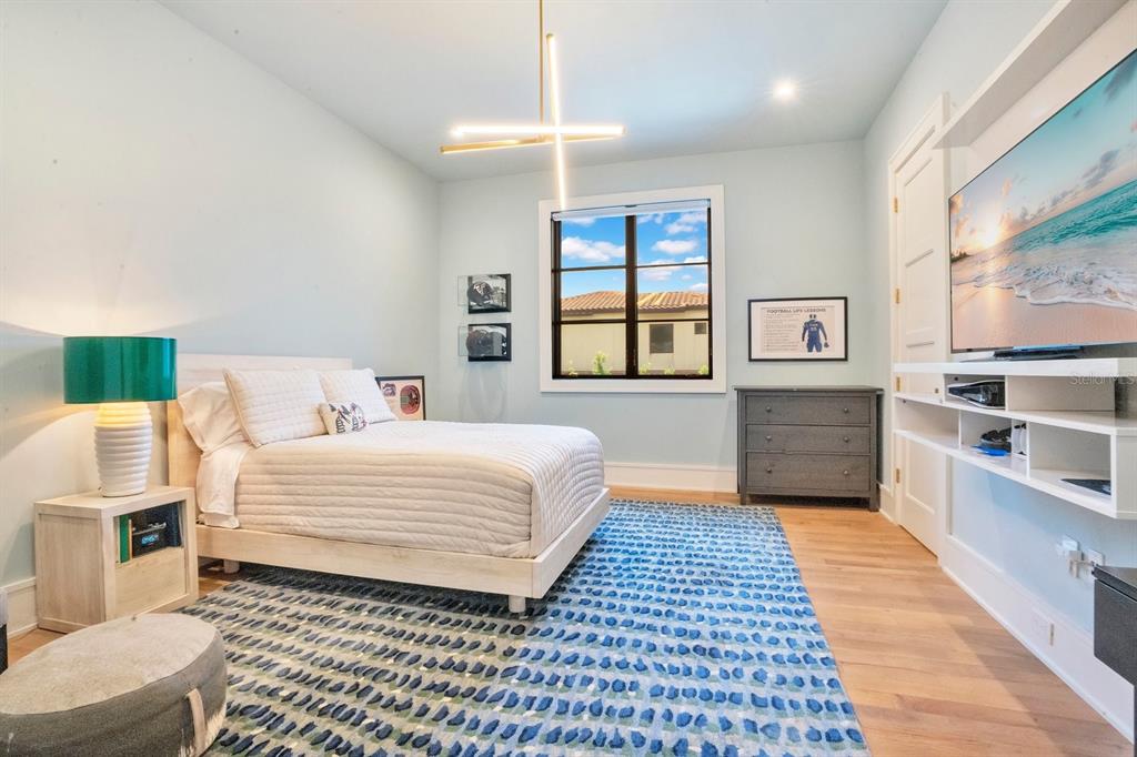 Property listing photo for 650 DIXIE PARKWAY