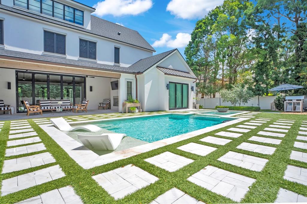 Property listing photo for 650 DIXIE PARKWAY