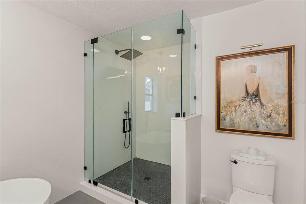 Property listing photo for 221 MINNEHAHA ROAD