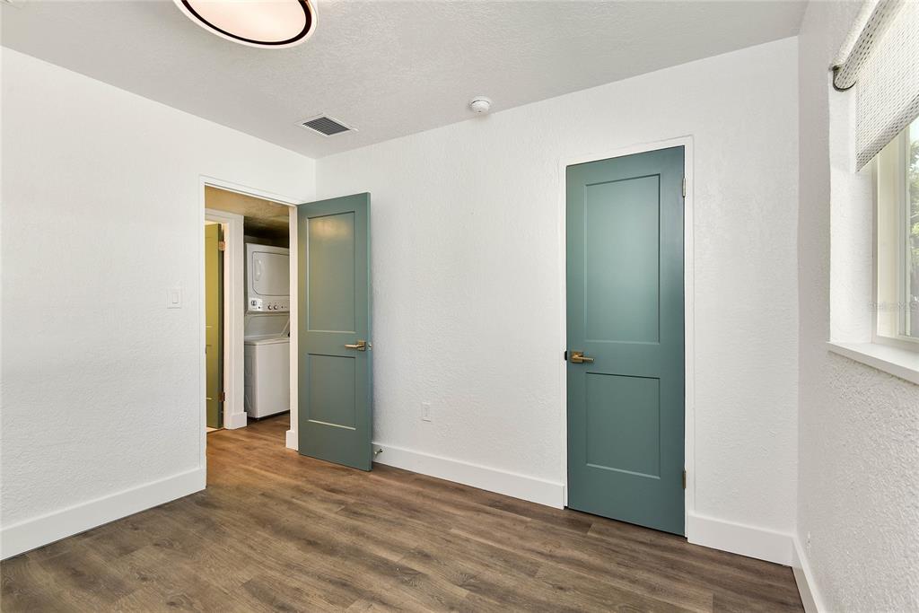 Property listing photo for 648 W SWOOPE AVENUE
