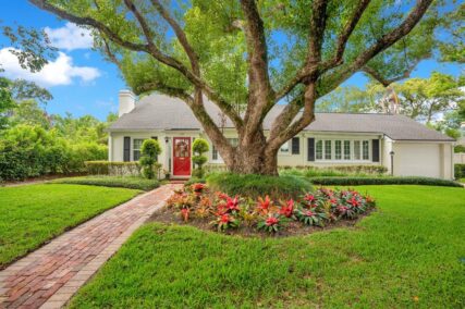 more about 225 SYLVAN BOULEVARD
