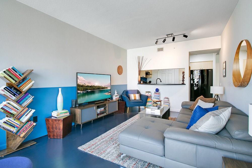 Property listing photo for 322 E CENTRAL BOULEVARD #1008