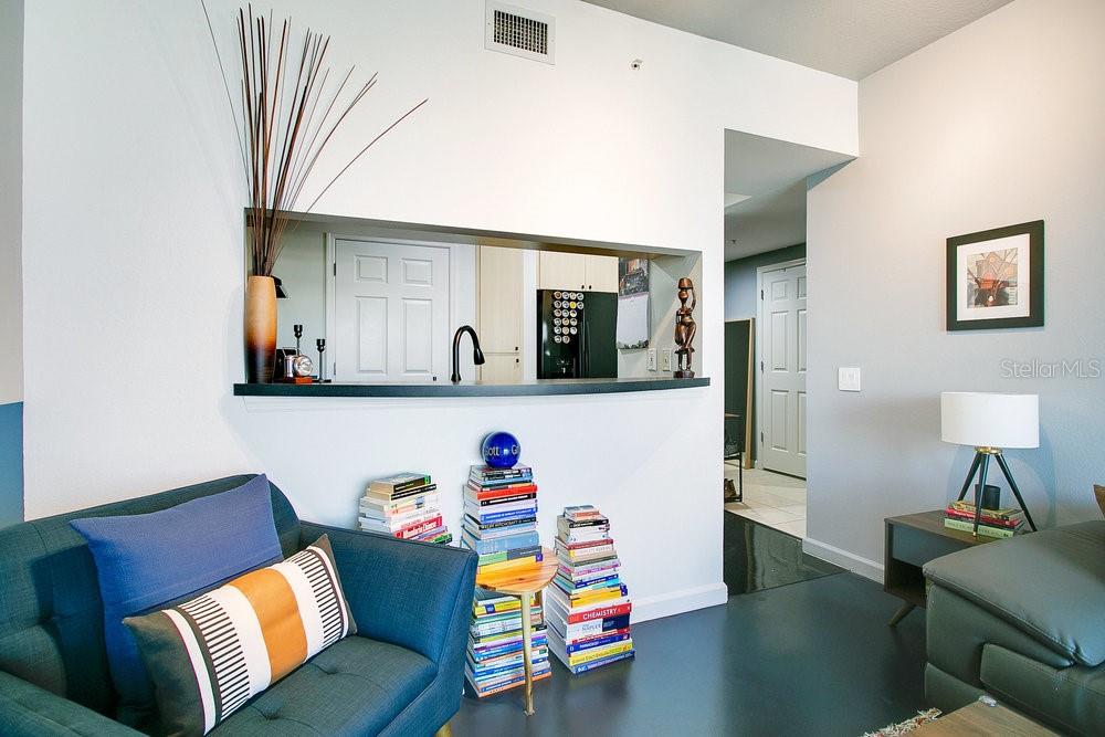 Property listing photo for 322 E CENTRAL BOULEVARD #1008