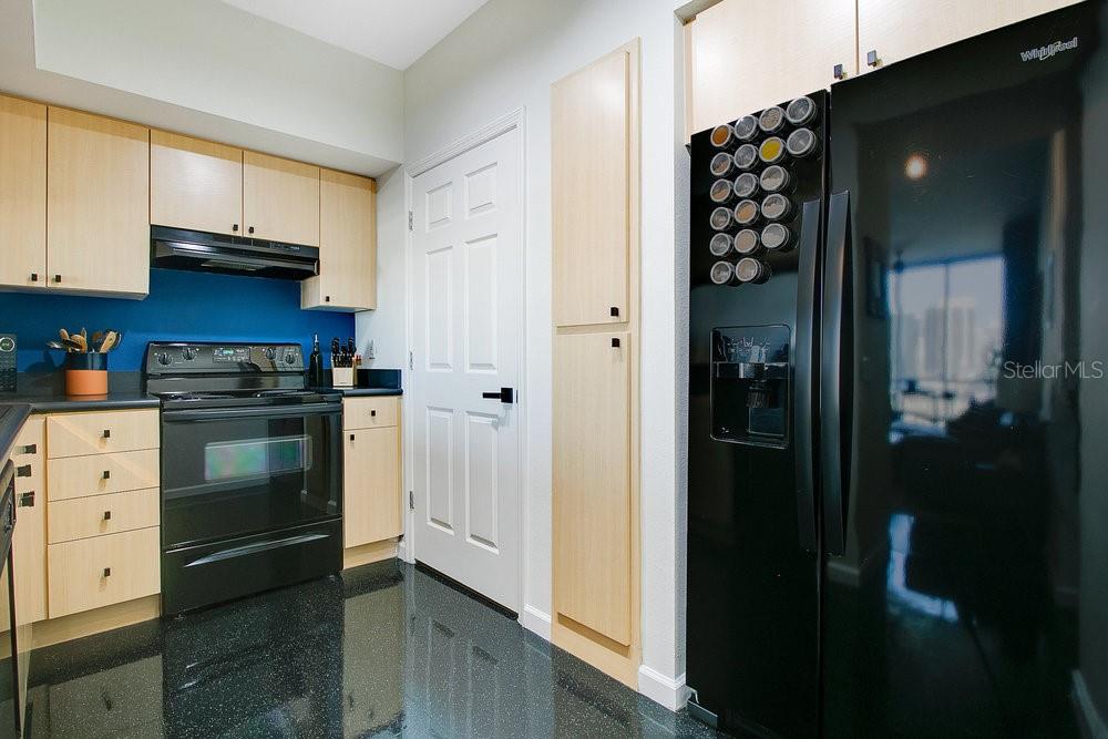 Property listing photo for 322 E CENTRAL BOULEVARD #1008