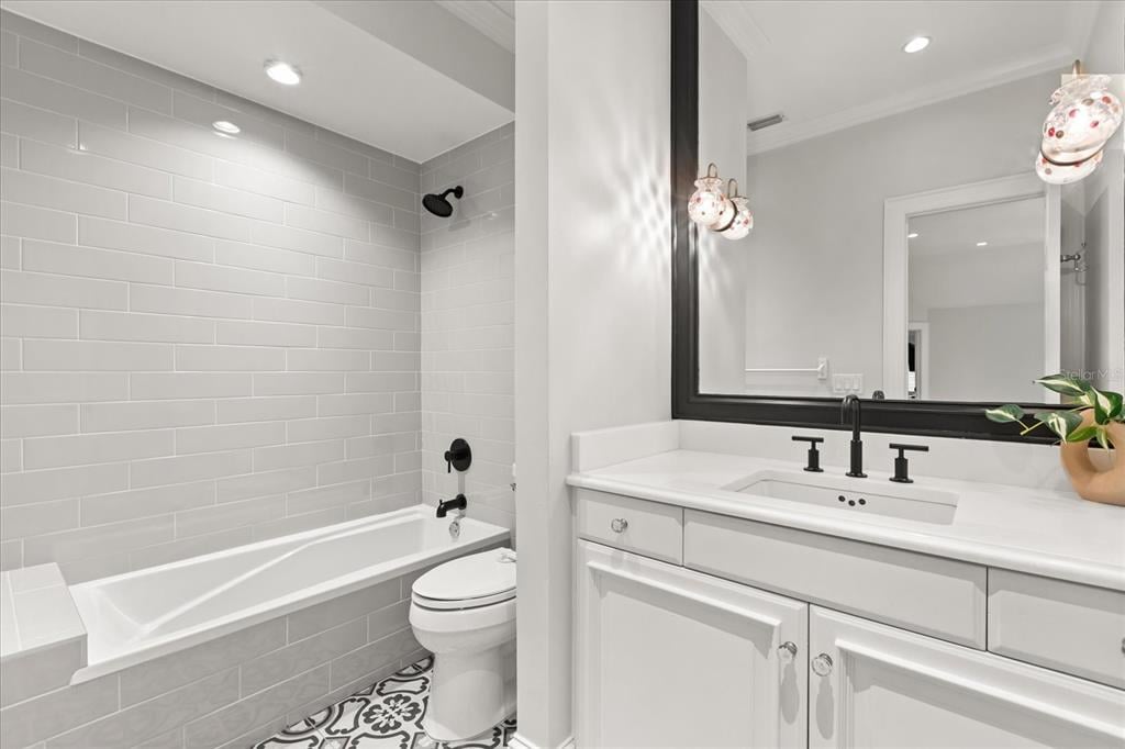 Property listing photo for 1260 ALABAMA DRIVE