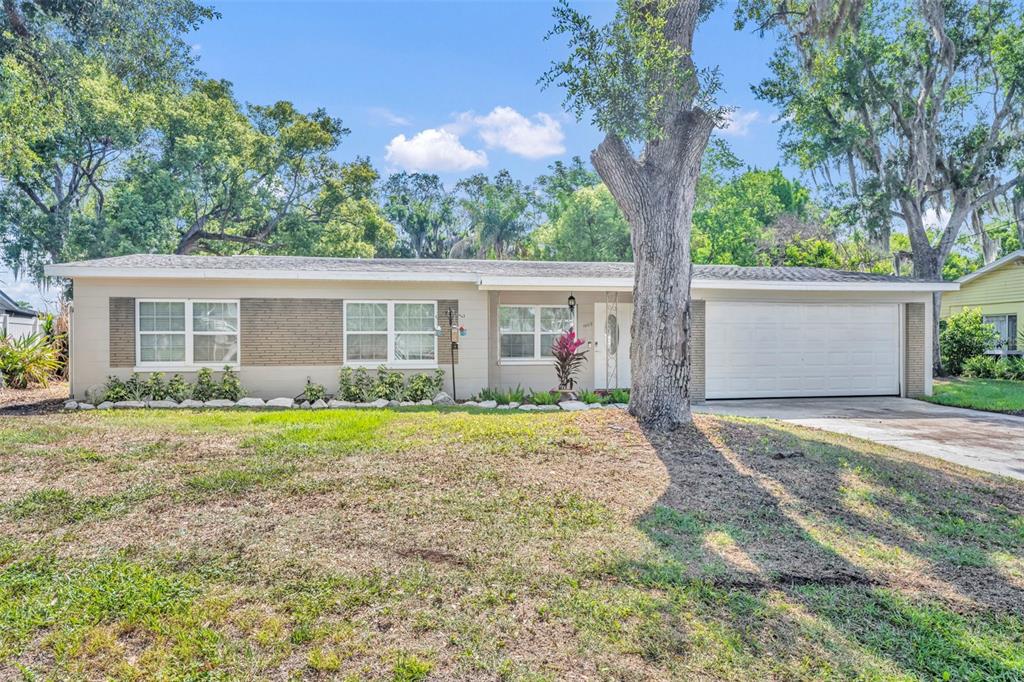 Property listing photo for 1009 LAKE BELL DRIVE