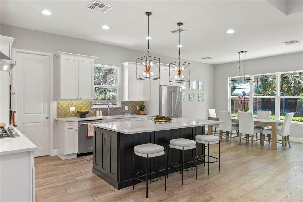 Property listing photo for 1438 W HARVARD STREET