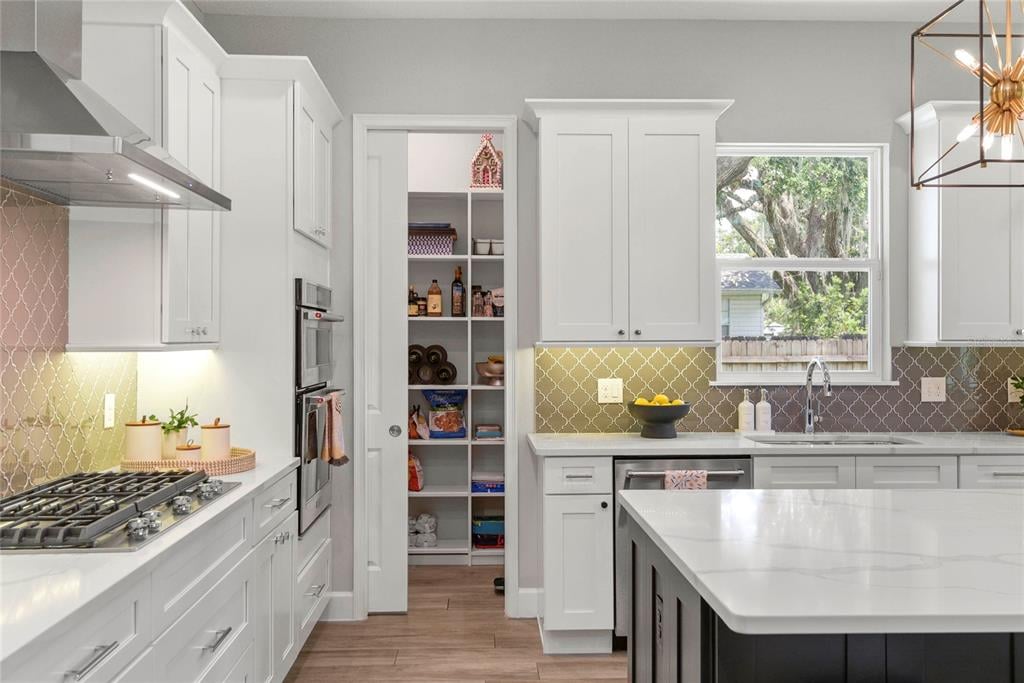 Property listing photo for 1438 W HARVARD STREET