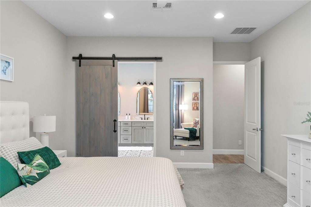 Property listing photo for 1438 W HARVARD STREET