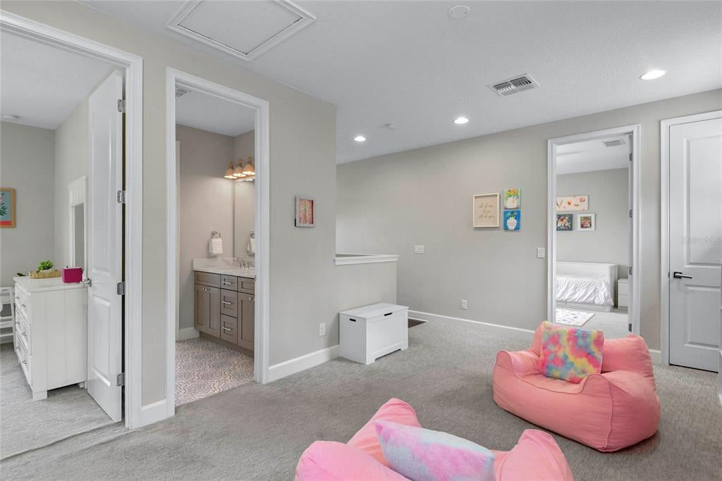 Property listing photo for 1438 W HARVARD STREET