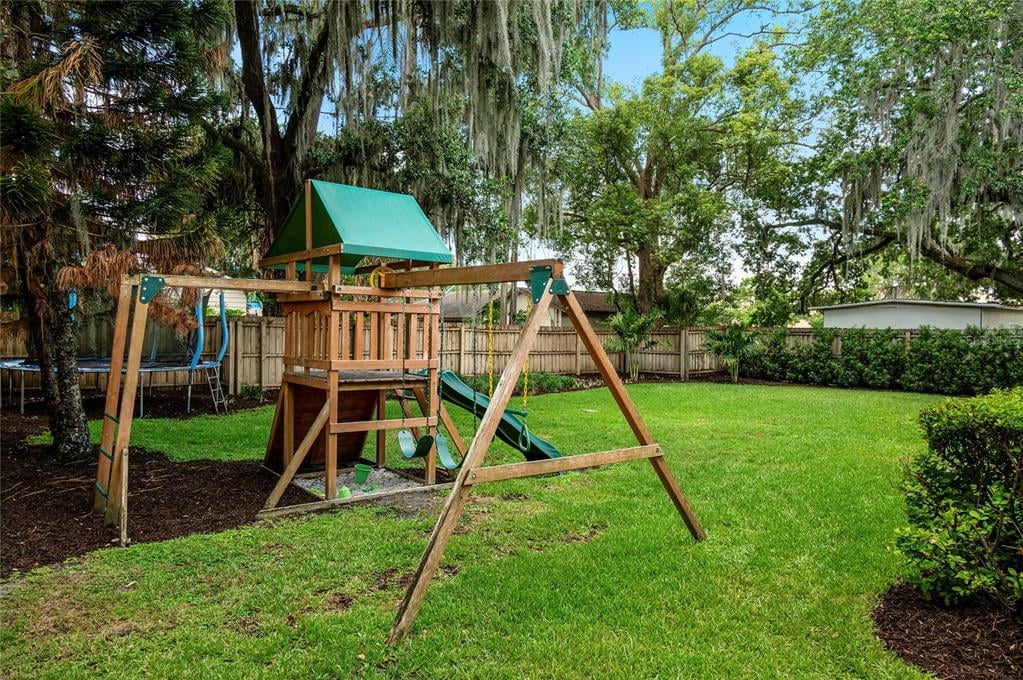 Property listing photo for 1438 W HARVARD STREET