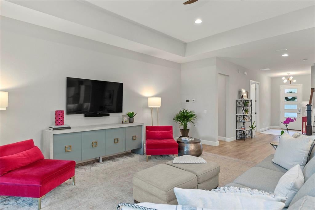 Property listing photo for 1438 W HARVARD STREET