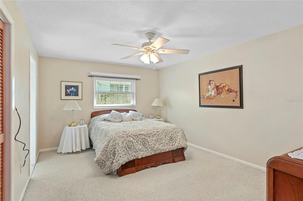Property listing photo for 1621 CHESTNUT AVENUE