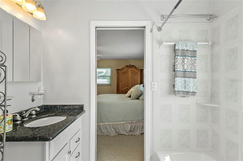 Property listing photo for 1621 CHESTNUT AVENUE