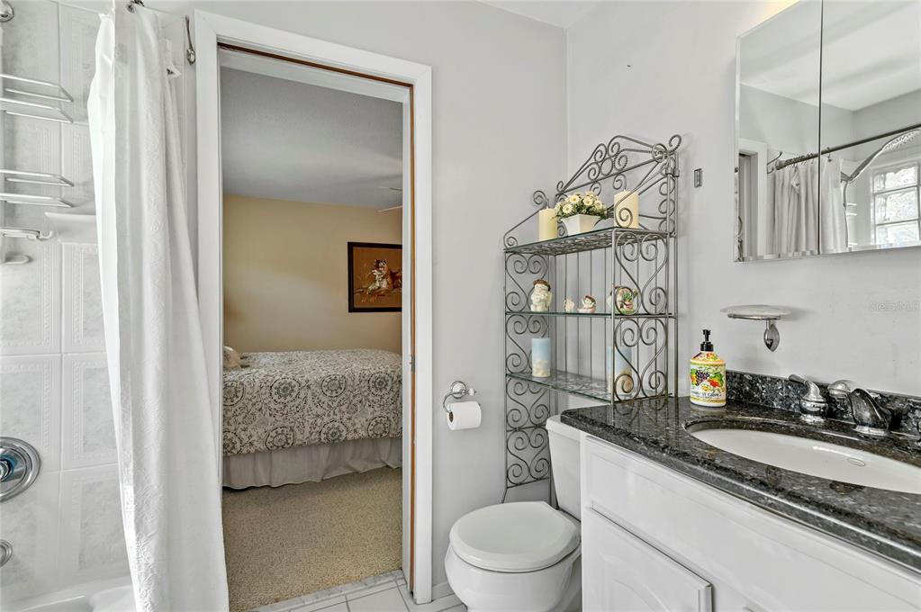 Property listing photo for 1621 CHESTNUT AVENUE
