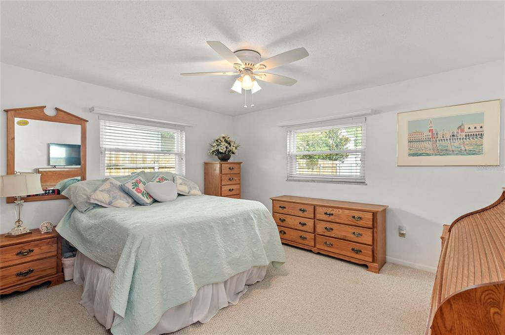 Property listing photo for 1621 CHESTNUT AVENUE
