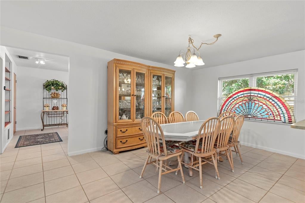 Property listing photo for 1621 CHESTNUT AVENUE