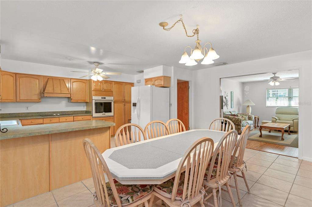 Property listing photo for 1621 CHESTNUT AVENUE