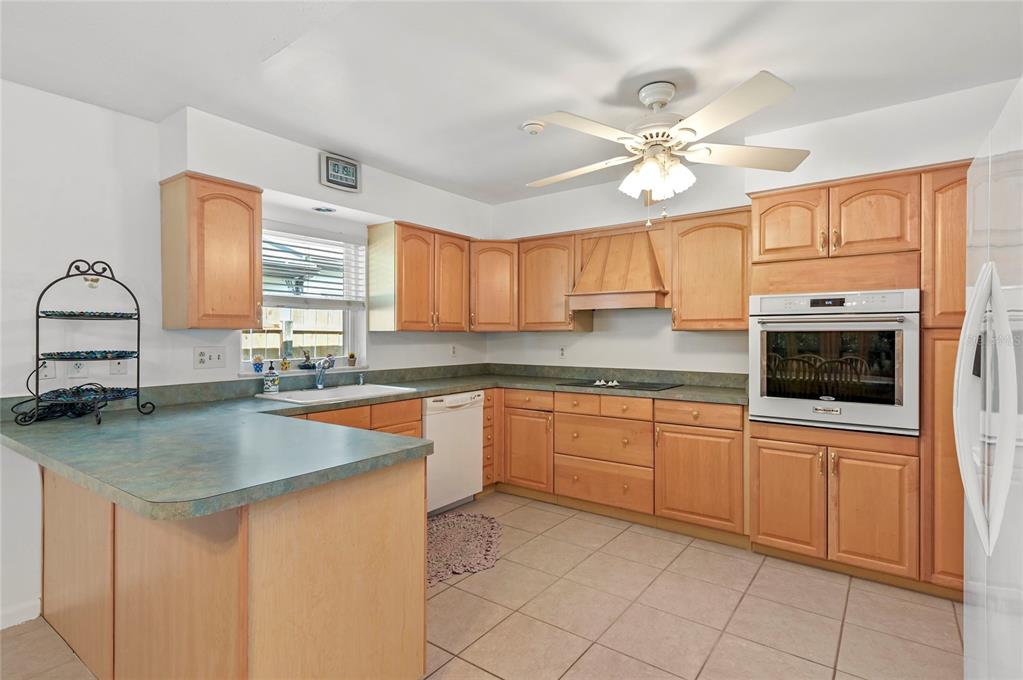 Property listing photo for 1621 CHESTNUT AVENUE