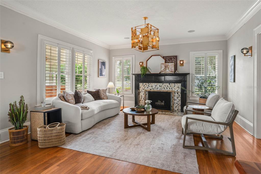 Property listing photo for 450 CHEROKEE DRIVE