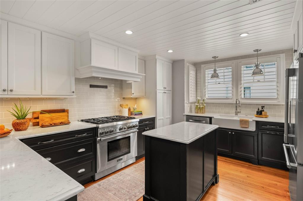 Property listing photo for 450 CHEROKEE DRIVE