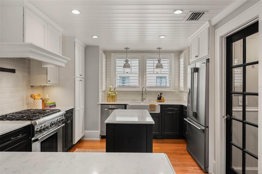 Property listing photo for 450 CHEROKEE DRIVE