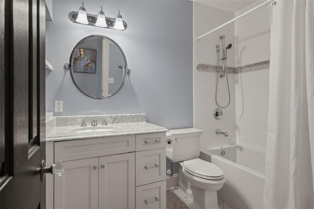 Property listing photo for 450 CHEROKEE DRIVE
