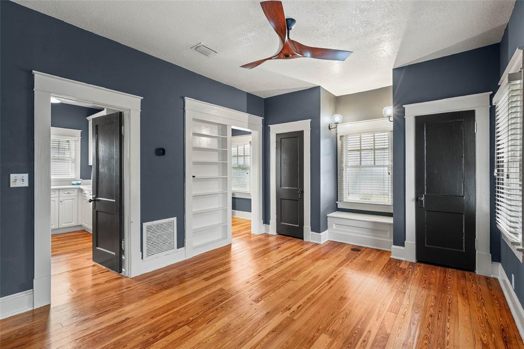 Property listing photo for 450 CHEROKEE DRIVE