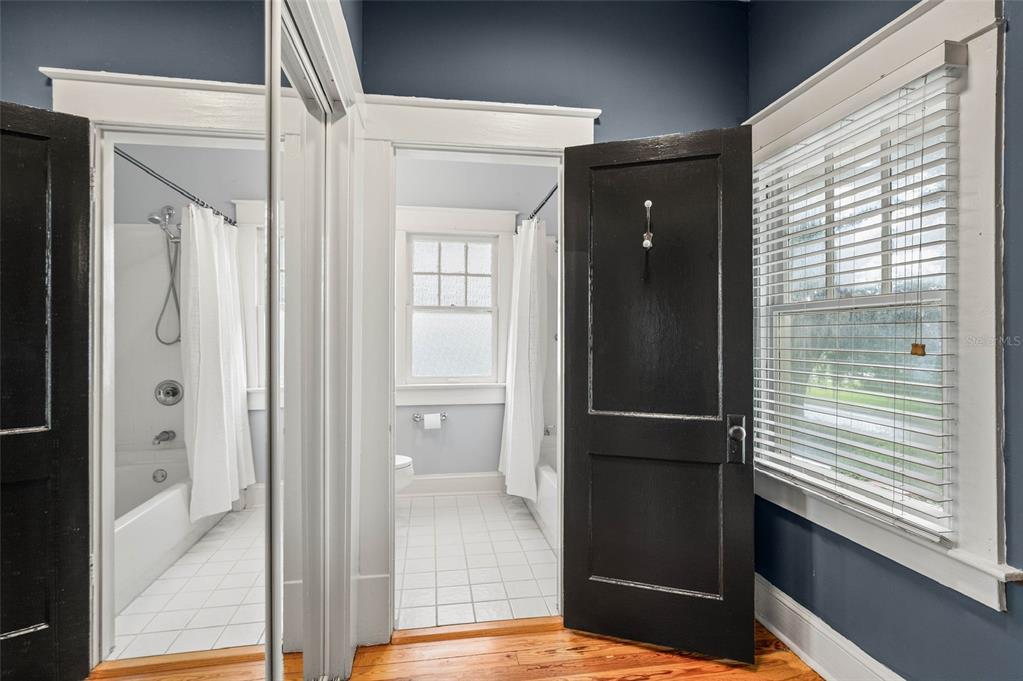 Property listing photo for 450 CHEROKEE DRIVE