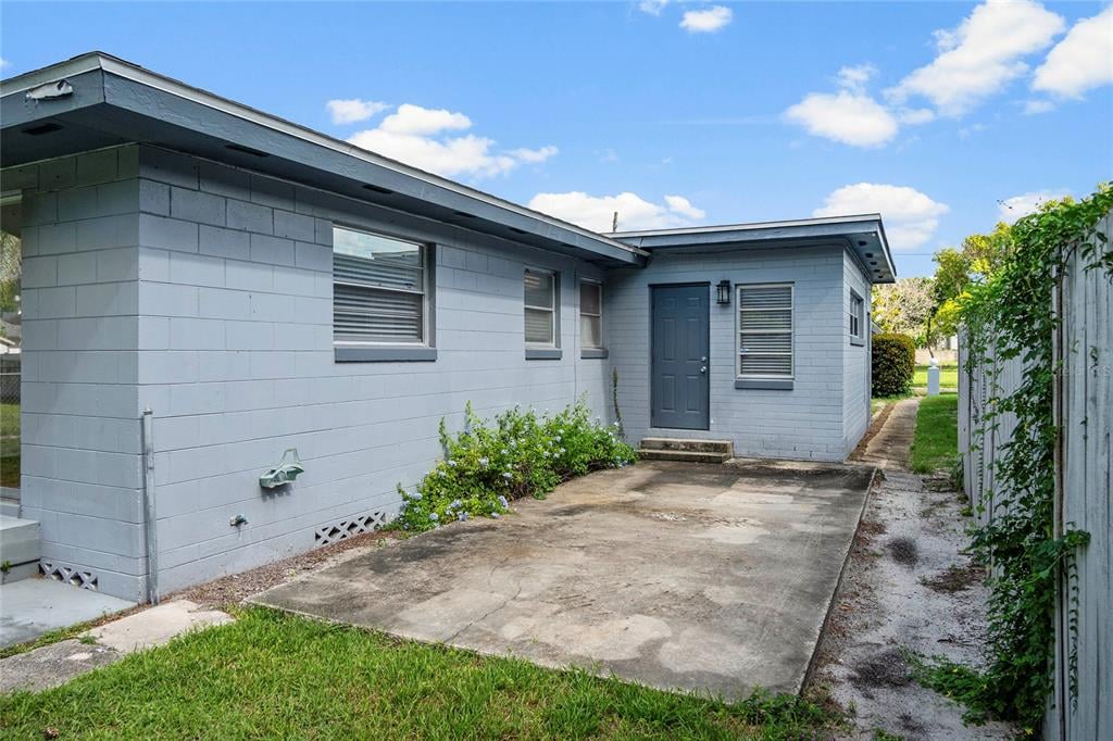 Property listing photo for 450 W CANTON AVENUE