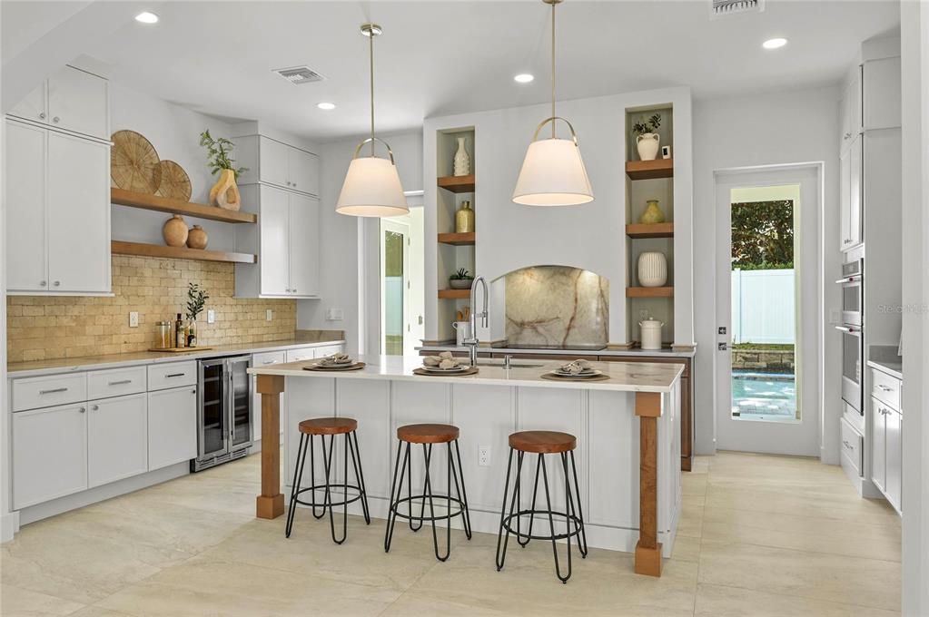 Property listing photo for 2430 CHANTILLY AVENUE