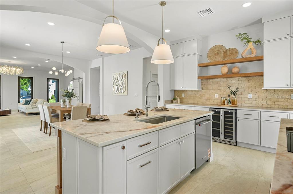 Property listing photo for 2430 CHANTILLY AVENUE