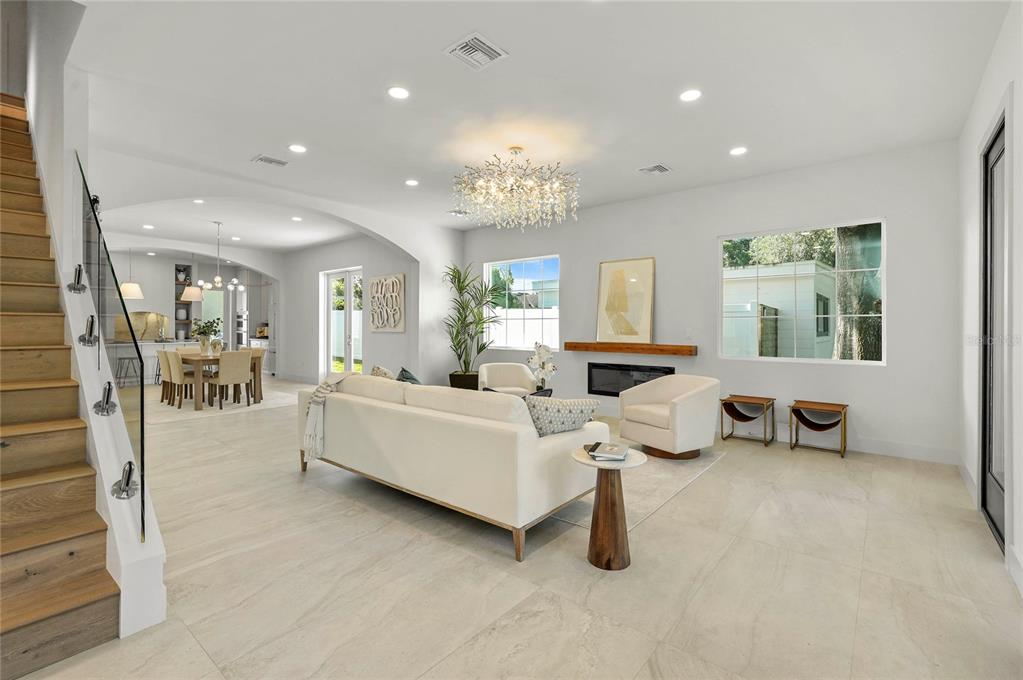 Property listing photo for 2430 CHANTILLY AVENUE