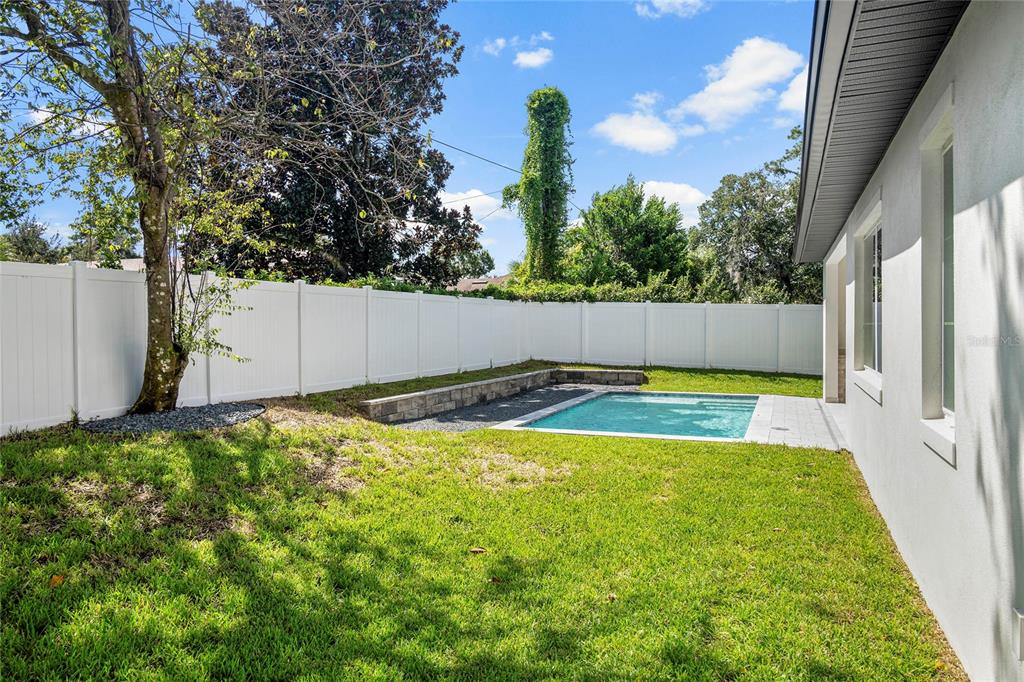 Property listing photo for 2430 CHANTILLY AVENUE