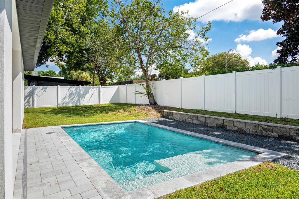 Property listing photo for 2430 CHANTILLY AVENUE