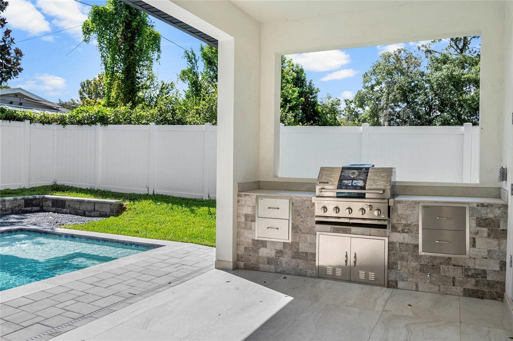 Property listing photo for 2430 CHANTILLY AVENUE