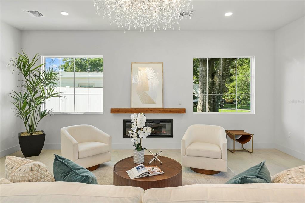 Property listing photo for 2430 CHANTILLY AVENUE